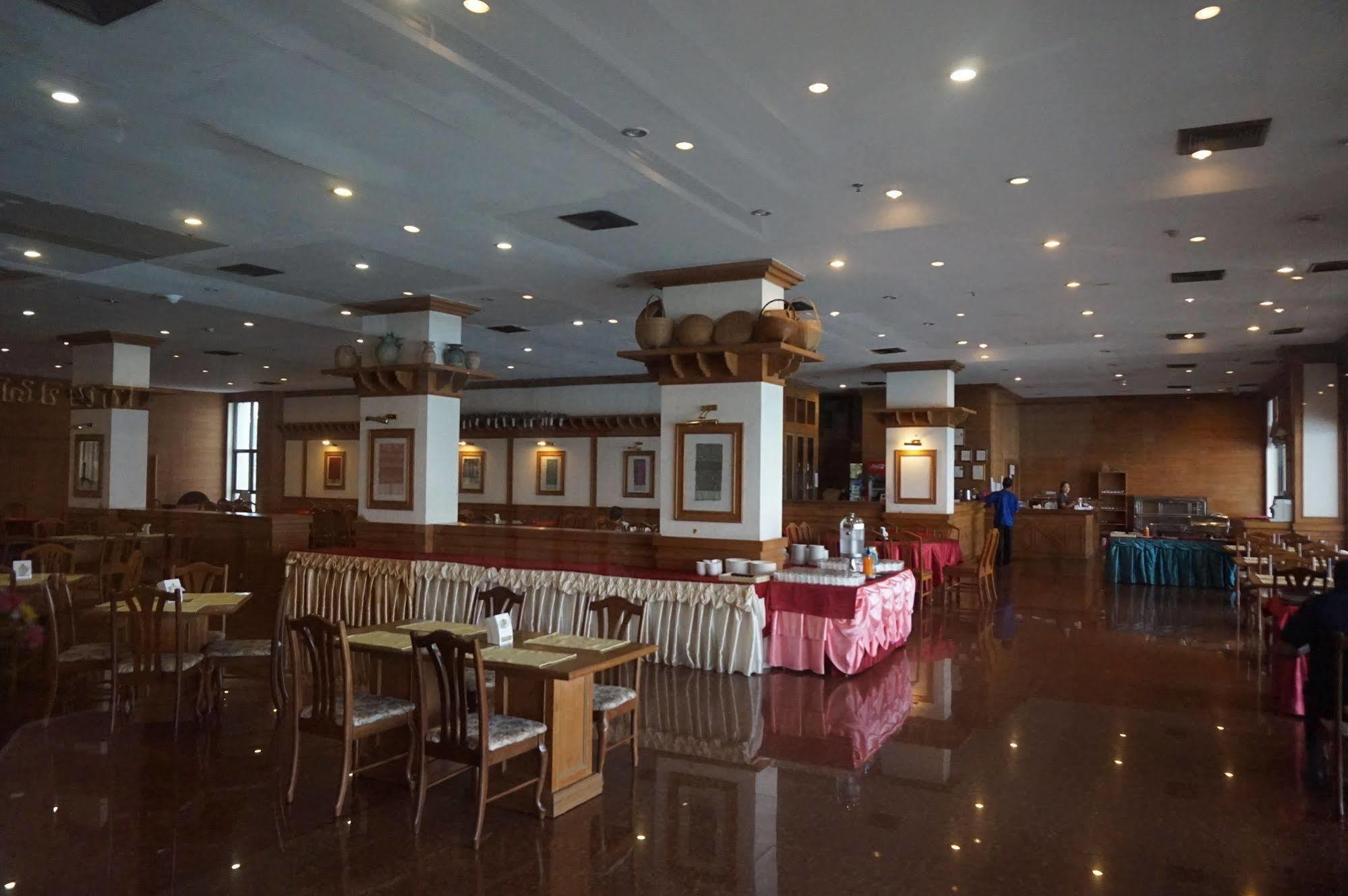Rimpao Hotel Kalasin Extérieur photo