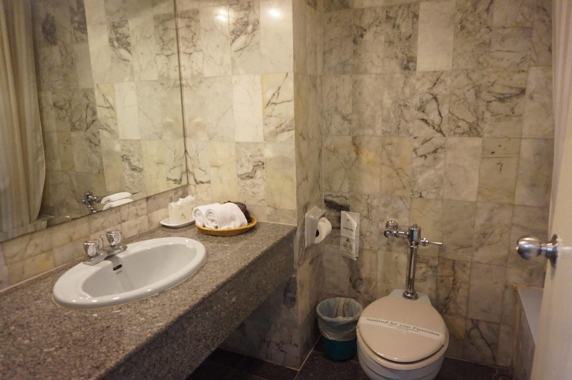 Rimpao Hotel Kalasin Extérieur photo